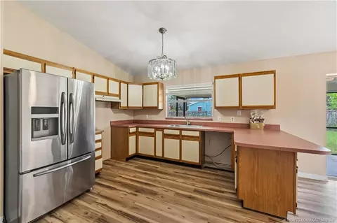 Kitchen - 6285 SE Highland Ave, Stuart, FL 34997 photo 2 of 3