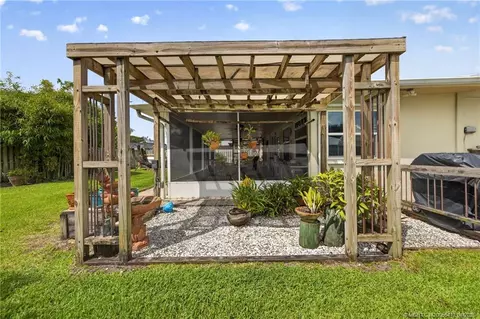 Exterior - 4844 SE Pilot Way, Stuart, FL 34997 photo 10 of 18