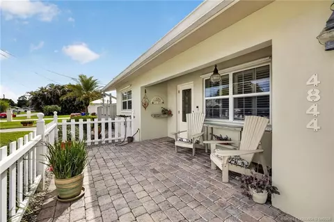 Exterior - 4844 SE Pilot Way, Stuart, FL 34997 photo 4 of 18