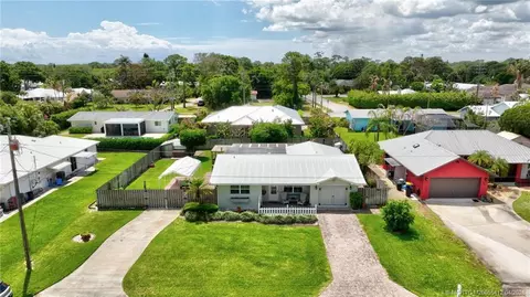 View/Area - 4844 SE Pilot Way, Stuart, FL 34997 photo 1 of 5