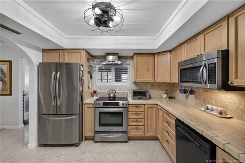 Kitchen - 4844 SE Pilot Way, Stuart, FL 34997 photo 3 of 4