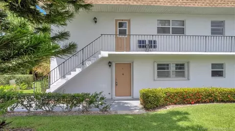 2950 SE Ocean Blvd #14-1, Stuart, FL 34996