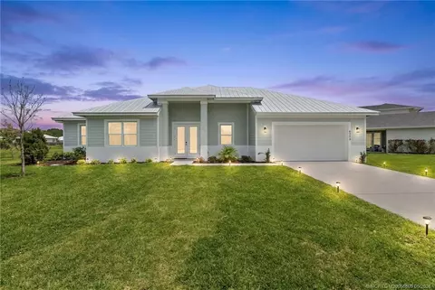 6225 NW Odate Ct, Port Saint Lucie, FL 34983