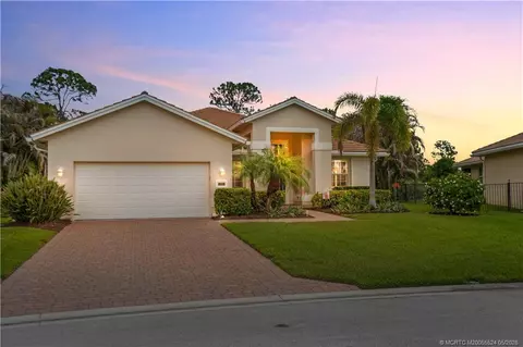 483 NW Windflower Ter, Jensen Beach, FL 34957