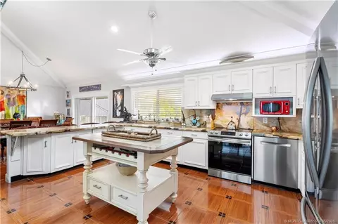 Kitchen - 8 Herons Nest, Stuart, FL 34996 photo 2 of 9