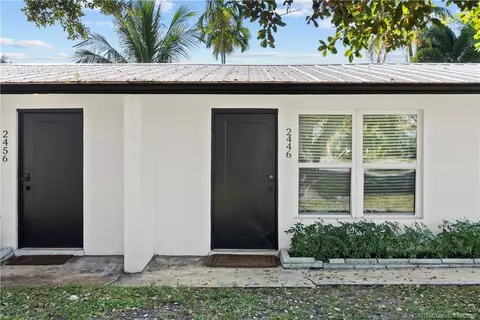 Exterior - 2446 SW Hideaway Ln, Stuart, FL 34994 photo 3 of 6