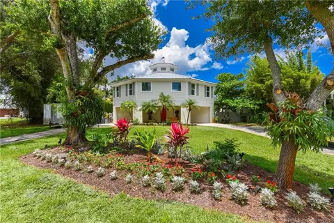 1374 NW Coconut Point Ln, Stuart, FL 34994