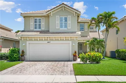 5817 SE Crooked Oak Ave, Hobe Sound, FL 33455