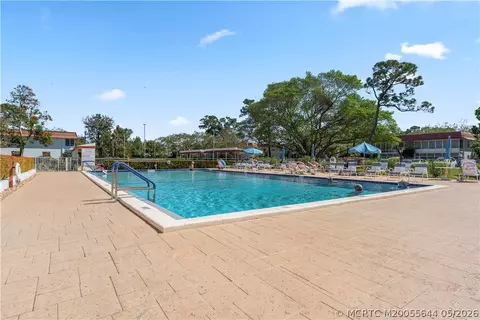 Exterior - 2600 SE Ocean Blvd #EE15, Stuart, FL 34996 photo 9 of 10
