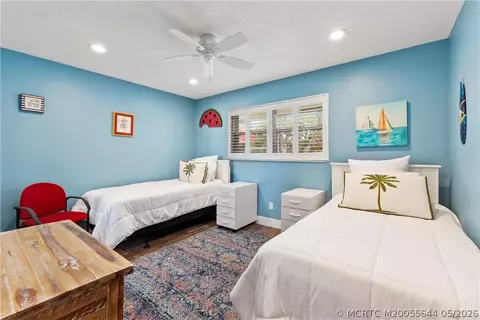 Bedroom - 2600 SE Ocean Blvd #EE15, Stuart, FL 34996 photo 3 of 4