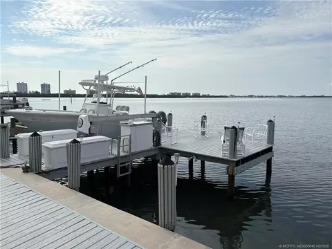 1251 Nettles Blvd, Jensen Beach, FL 34957