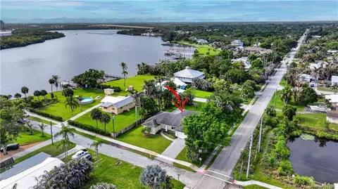 814 SW 29th St, Palm City, FL 34990