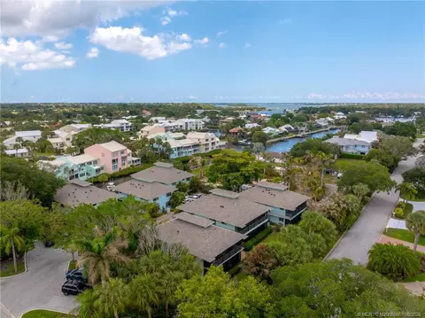 View/Area - 4105 SE Centerboard Ln #2-B, Stuart, FL 34997 photo 4 of 14