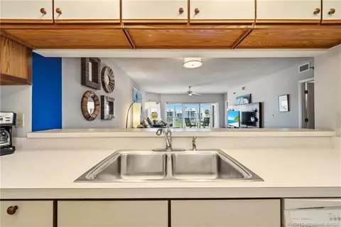Kitchen - 145 NEdgewater Dr #4203, Stuart, FL 34996 photo 3 of 3