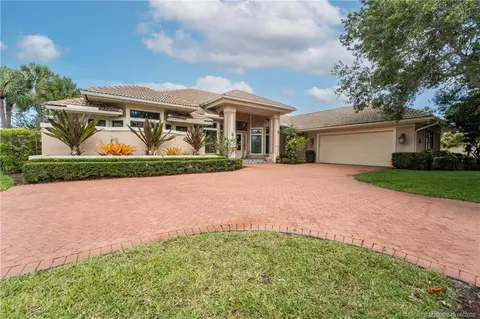 7737 SE Manhasset Pl, Hobe Sound, FL 33455