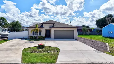 2068 SW Mcallister Lane Ln, Port Saint Lucie, FL 34953