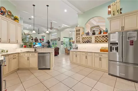 Kitchen - 4220 SE Rainbows End, Stuart, FL 34997 photo 2 of 6
