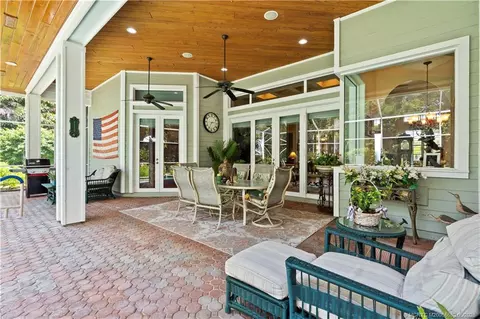 Exterior - 4220 SE Rainbows End, Stuart, FL 34997 photo 4 of 14