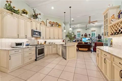 Kitchen - 4220 SE Rainbows End, Stuart, FL 34997 photo 5 of 6