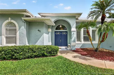 Exterior - 671 SE Pin Oak Ter, Stuart, FL 34997 photo 3 of 13