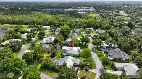 View/Area - 671 SE Pin Oak Ter, Stuart, FL 34997 photo 7 of 13
