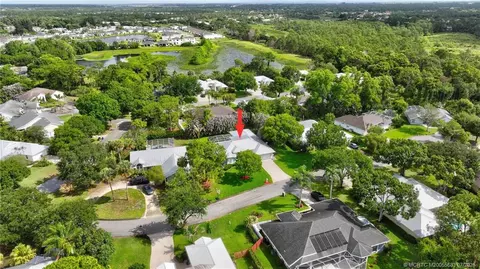 View/Area - 671 SE Pin Oak Ter, Stuart, FL 34997 photo 6 of 13