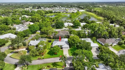 View/Area - 671 SE Pin Oak Ter, Stuart, FL 34997 photo 4 of 13