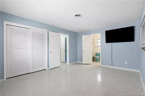 Bedroom - 391 SEdgewood Dr, Stuart, FL 34996 photo 4 of 4
