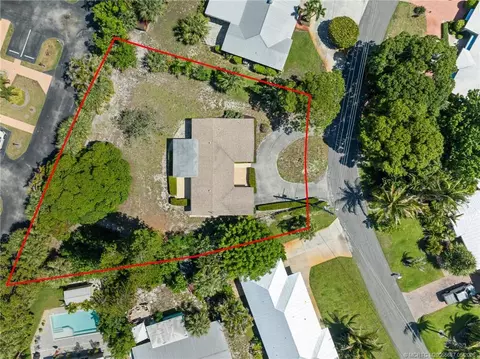 View/Area - 391 SEdgewood Dr, Stuart, FL 34996 photo 1 of 4
