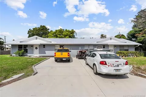 3248 SE Golden Gate Ave, Stuart, FL 34997