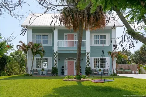 3351 NE Skyline Dr, Jensen Beach, FL 34957