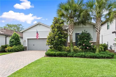 600 SE Villandry Way, Port Saint Lucie, FL 34984