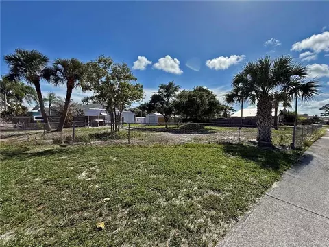 5152 SE Primrose Way, Stuart, FL 34997 photo 3