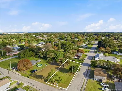 814 N 16th St, Fort Pierce, FL 34950