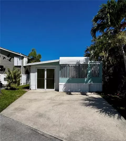466 Nettles Blvd, Jensen Beach, FL 34957