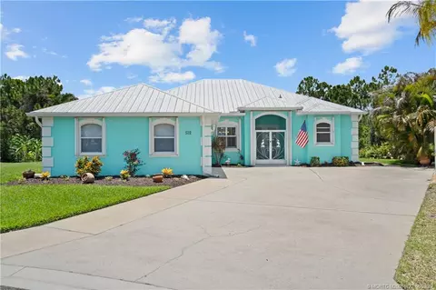 512 NW Sunflower Pl, Jensen Beach, FL 34957