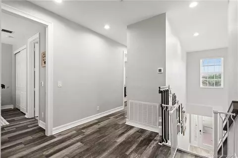 Entry Way - 1268 SE Kirk St, Stuart, FL 34997 photo 7 of 9
