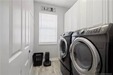 Other - 1268 SE Kirk St, Stuart, FL 34997 photo 7 of 11