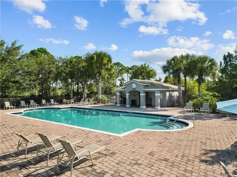 Exterior - 1268 SE Kirk St, Stuart, FL 34997 photo 2 of 12