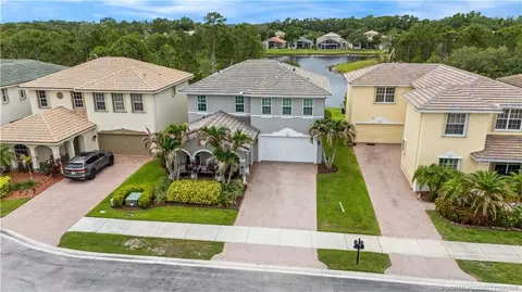View/Area - 1268 SE Kirk St, Stuart, FL 34997 photo 2 of 9