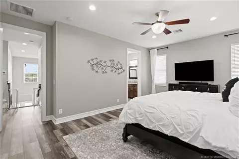 Entry Way - 1268 SE Kirk St, Stuart, FL 34997 photo 8 of 9