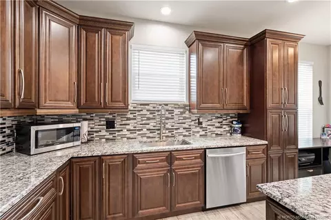 Kitchen - 1268 SE Kirk St, Stuart, FL 34997 photo 5 of 5