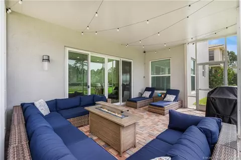 Exterior - 1268 SE Kirk St, Stuart, FL 34997 photo 11 of 12