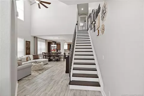 Entry Way - 1268 SE Kirk St, Stuart, FL 34997 photo 2 of 9