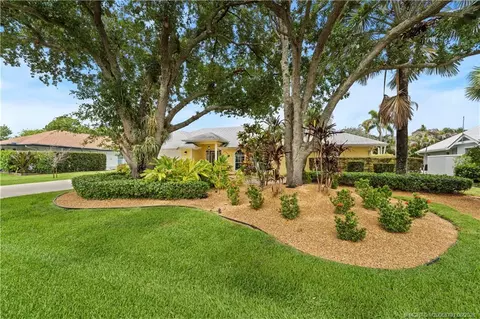 972 SW Hunt Club Cir, Palm City, FL 34990