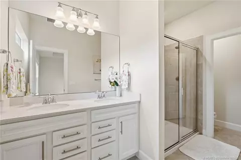 Bath - 1871 SE Tarni Way, Stuart, FL 34996 photo 2 of 2