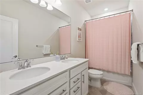 Bath - 1871 SE Tarni Way, Stuart, FL 34996 photo 1 of 2