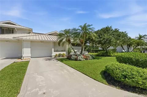 Exterior - 5600 SE Foxcross Pl, Stuart, FL 34997 photo 6 of 11