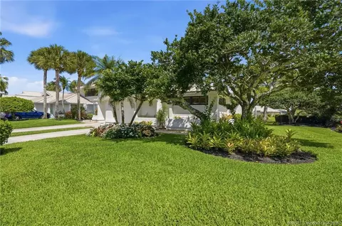 Exterior - 5600 SE Foxcross Pl, Stuart, FL 34997 photo 8 of 11