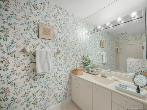 Bath - 5011 SE Brandywine Way, Stuart, FL 34997 photo 3 of 3